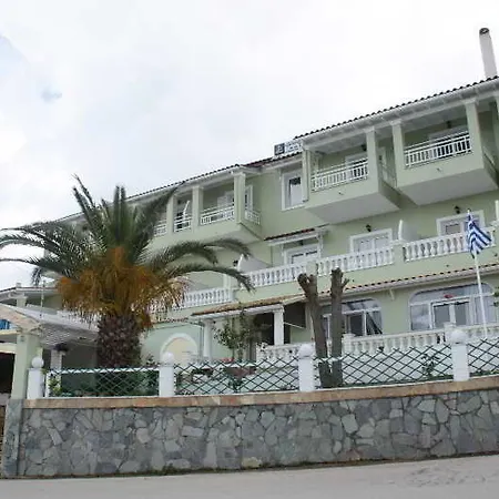 ホテル Golden Sunset 3*