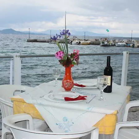 Golden Sunset 3* ブカリ