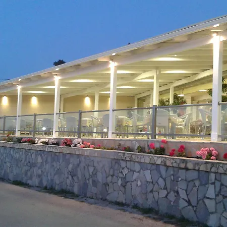 Golden Sunset Hotel Mpoukaris
