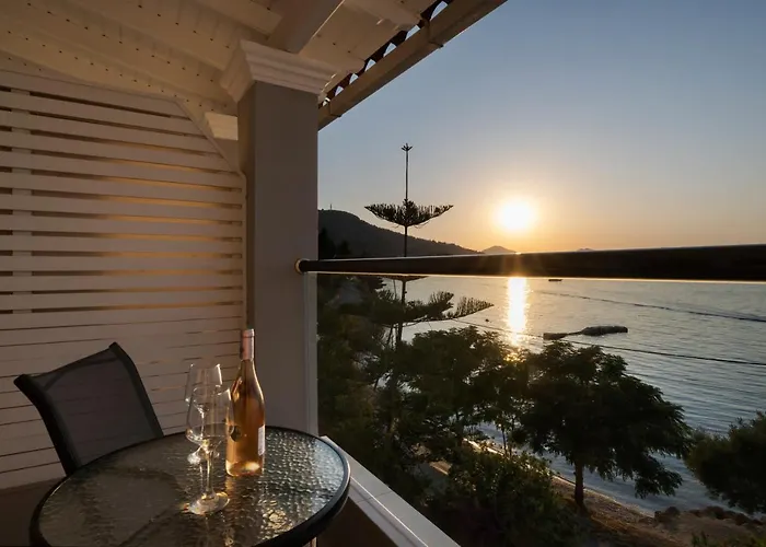 Golden Sunset Отель