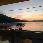 Golden Sunset Hotell Mpoukaris
